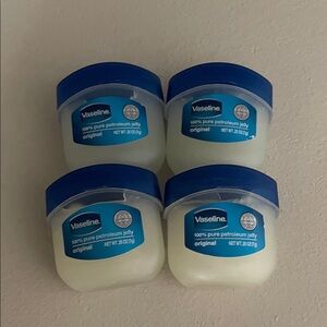 Vaseline Original Petroleum Jelly - travel sized